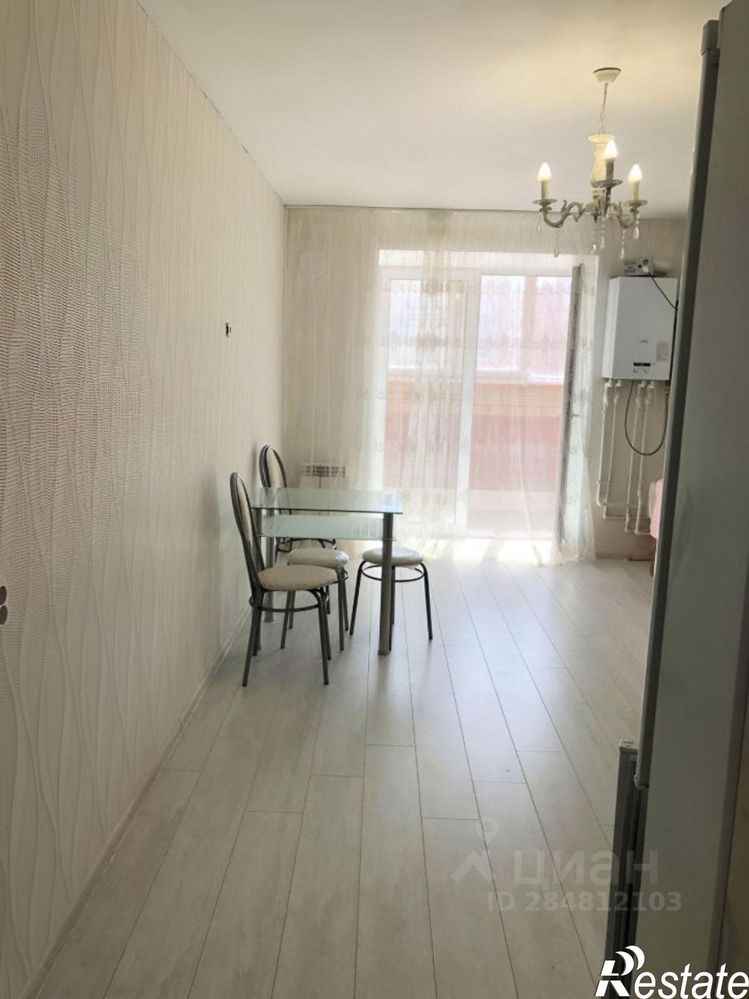 Сдать квартиру за 28 000 рублей на улица Петрова, 31