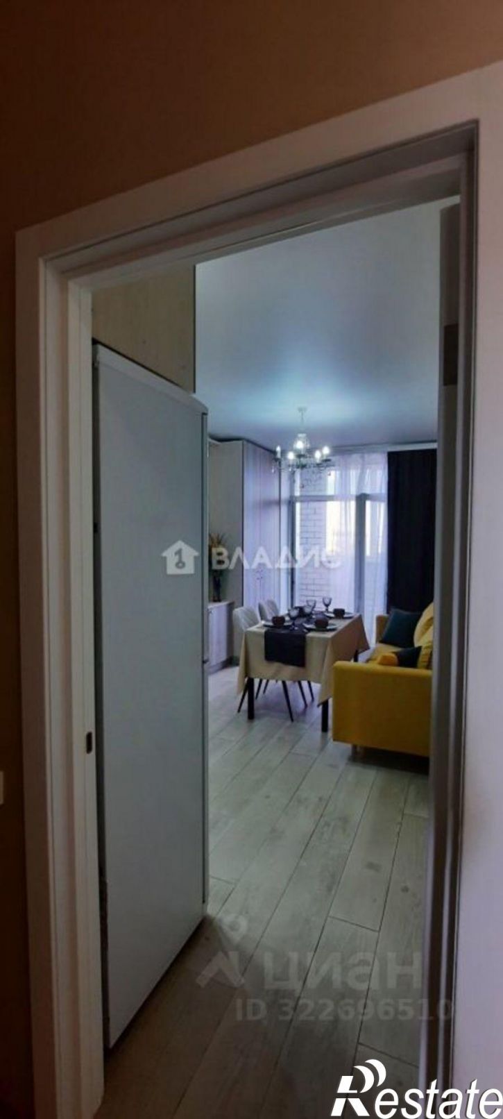 3-комн квартира ул Чернякова, 3,  д. 3