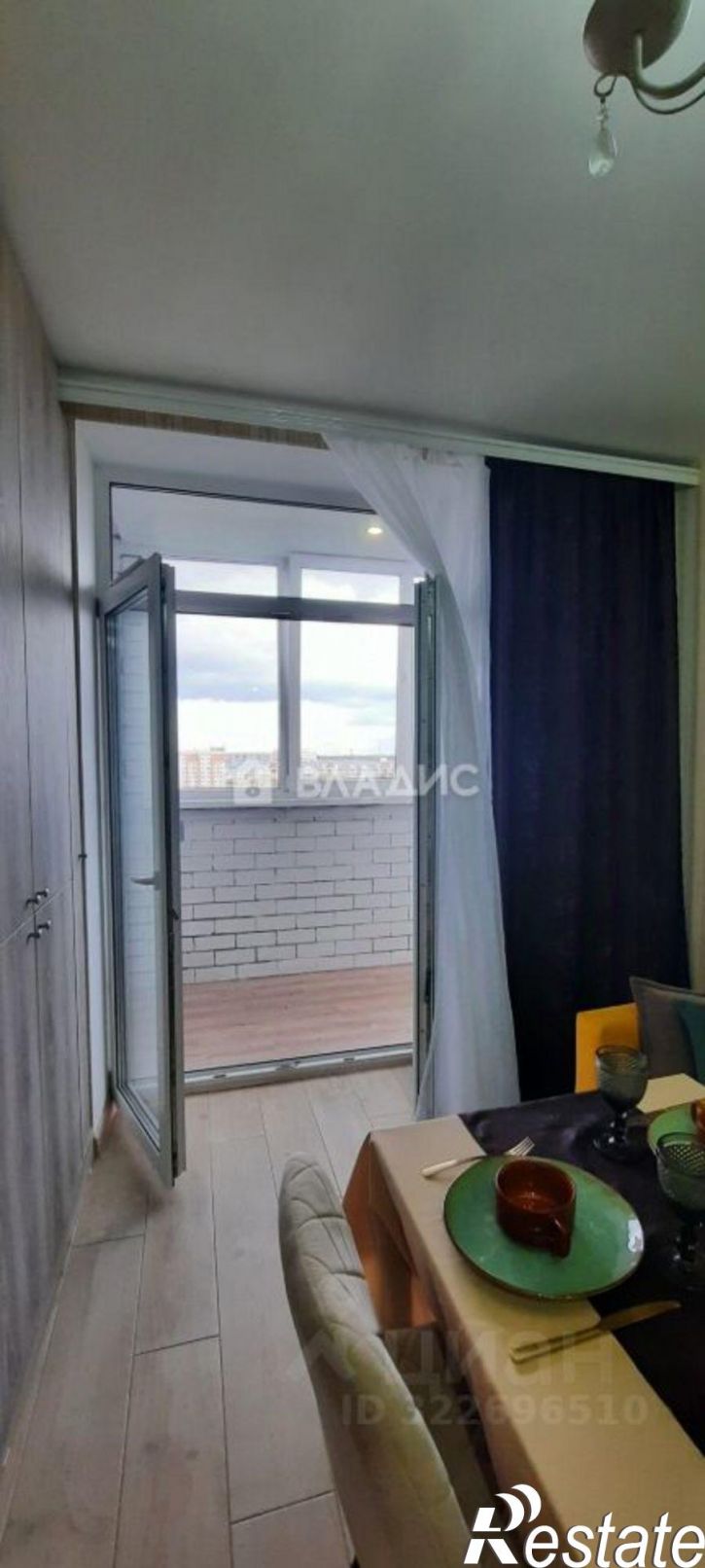 3-комн квартира ул Чернякова, 3,  д. 3