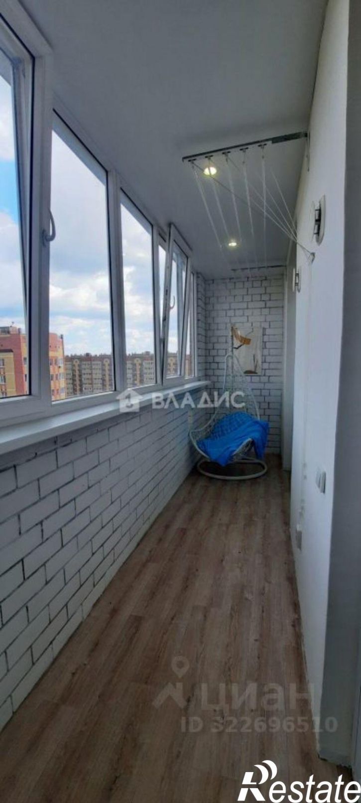 3-комн квартира ул Чернякова, 3,  д. 3