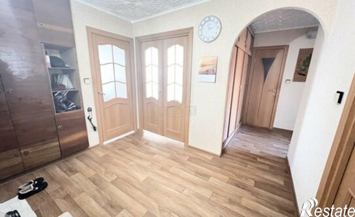 4-комн квартира улица Строителей, 46,  д. 46