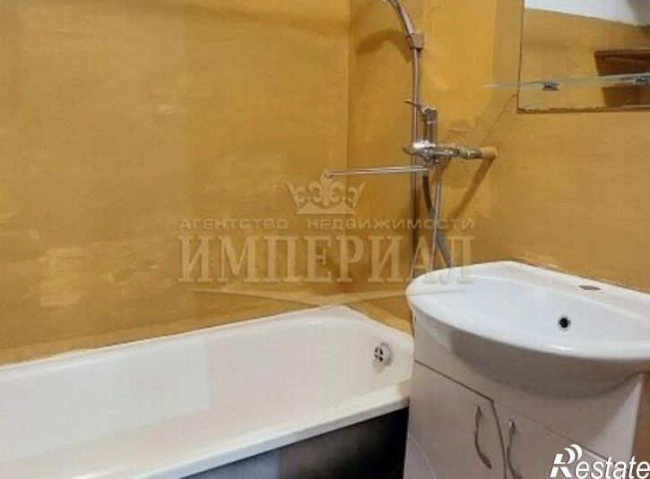 2-комн квартира улица Петрова, 22А,  д. 22А