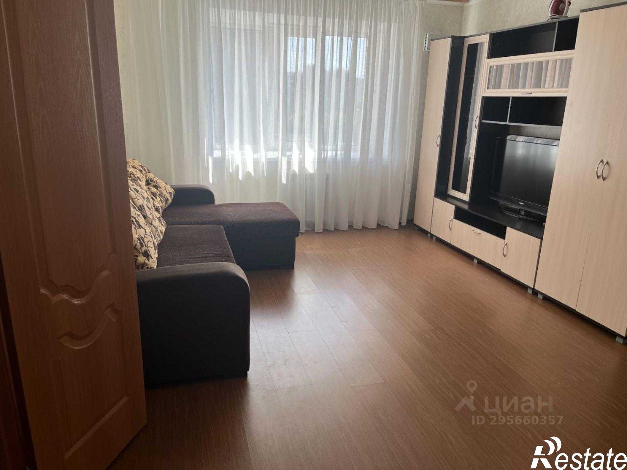 Сдать квартиру за 25 000 рублей на Красноармейская улица, 122Б