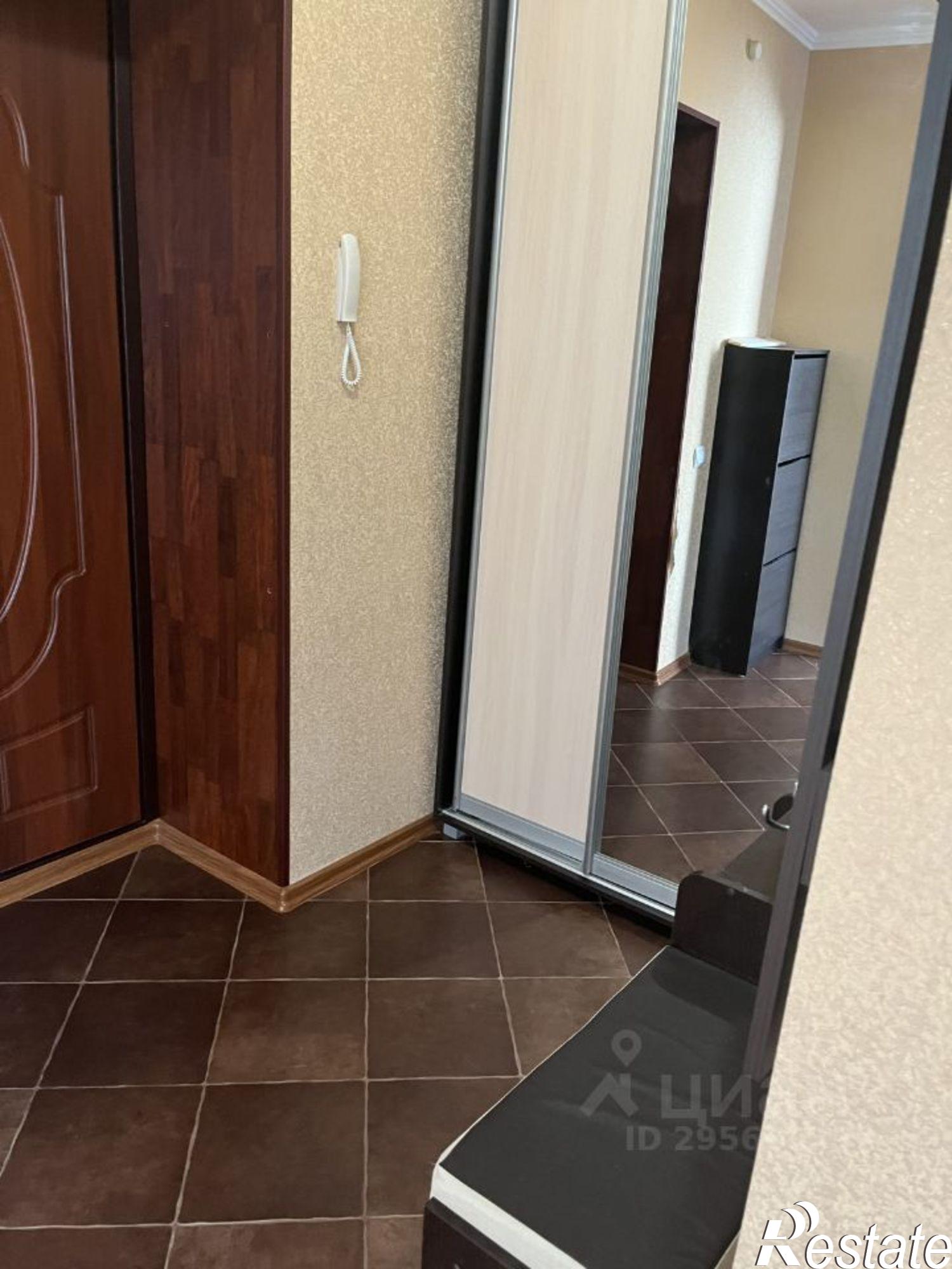 Сдать квартиру за 25 000 рублей на Красноармейская улица, 122Б