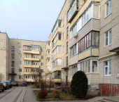 3-комн, 72кв м, этаж 1/5 улица Анциферова, 2