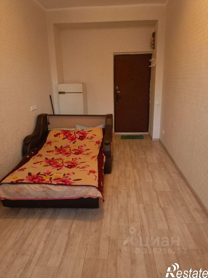 Комната улица Героев Сталинградской Битвы, 27,  д. 27