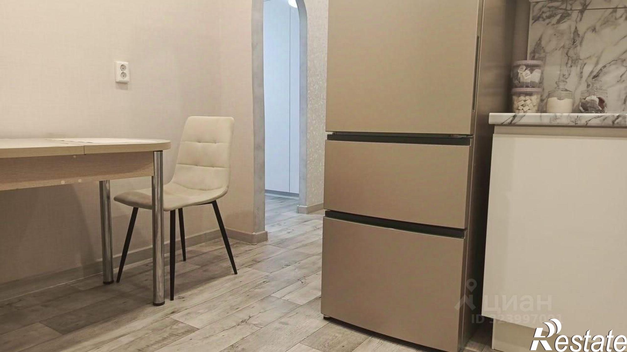 Сдать квартиру за 30 000 рублей на улица Чернякова, 3