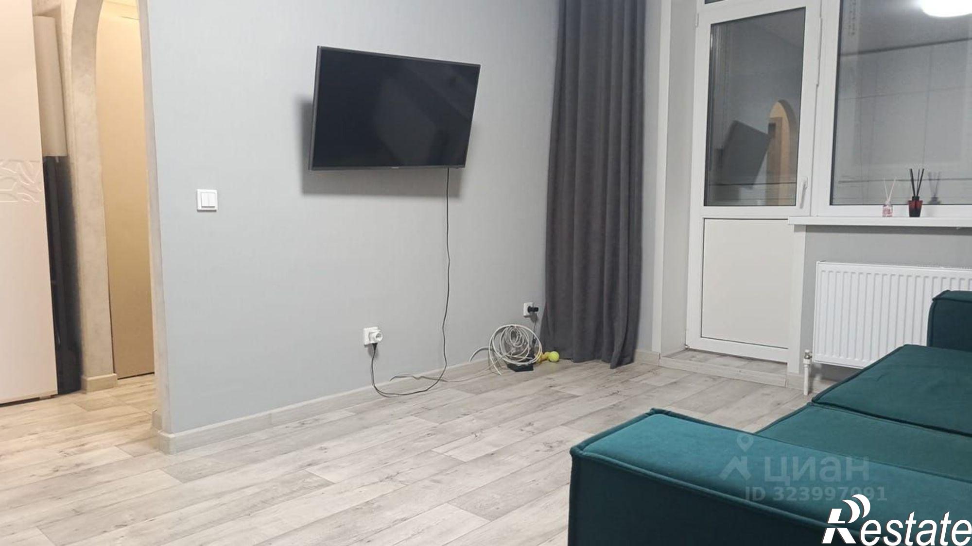 Сдать квартиру за 30 000 рублей на улица Чернякова, 3