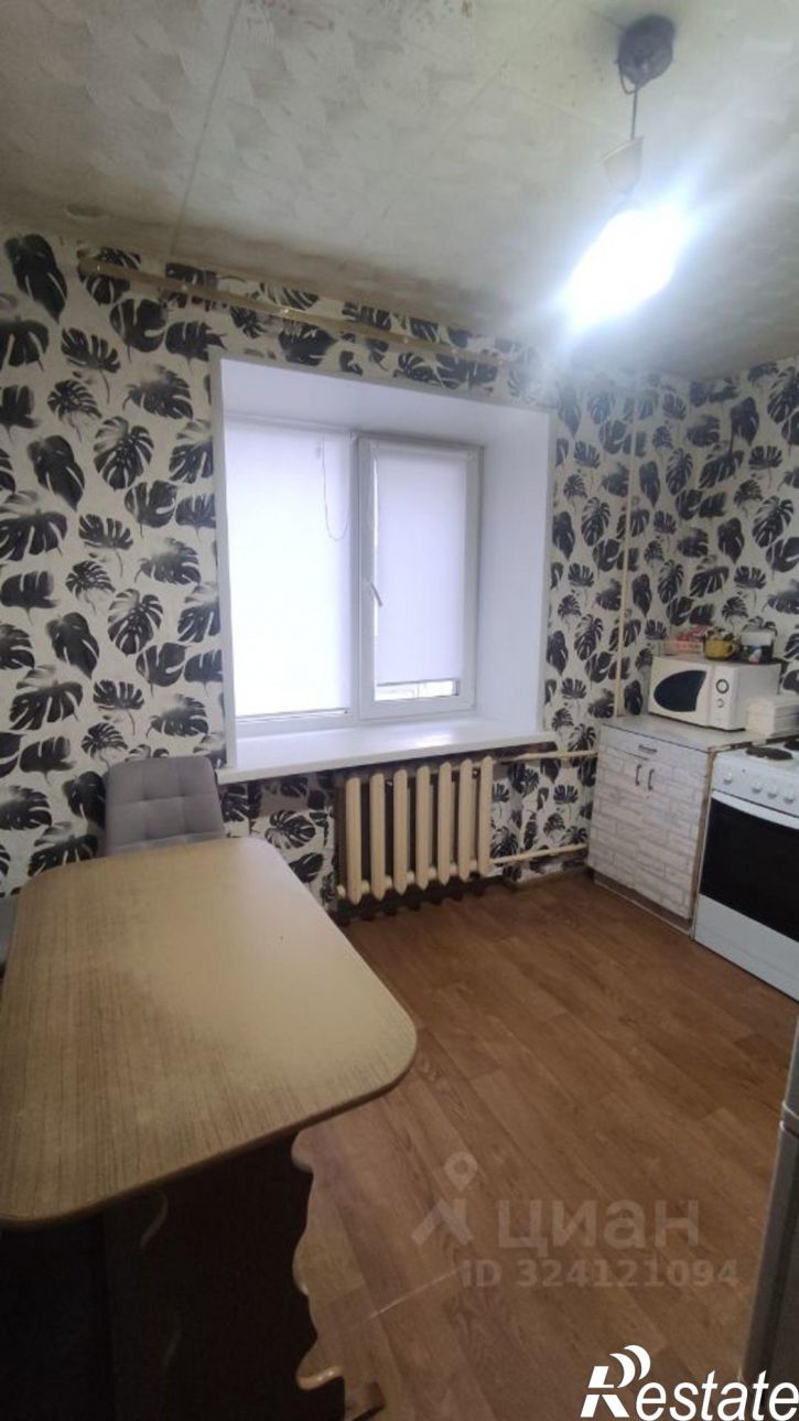 1-комн квартира улица Петрова, 1,  д. 1