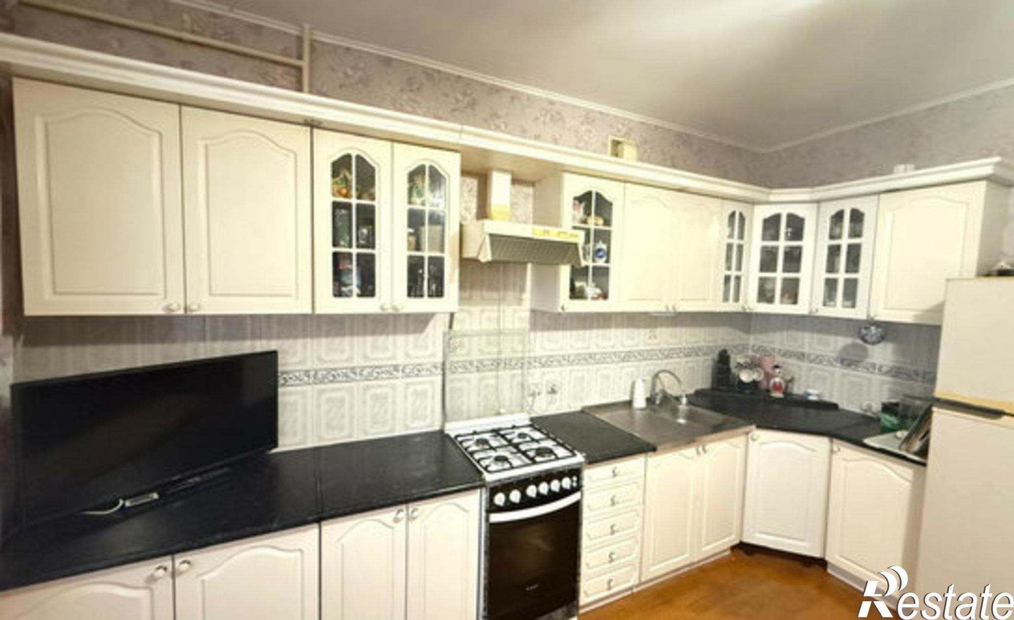 Купить квартиру за 10 000 000 рублей на Ленинский проспект, 53А