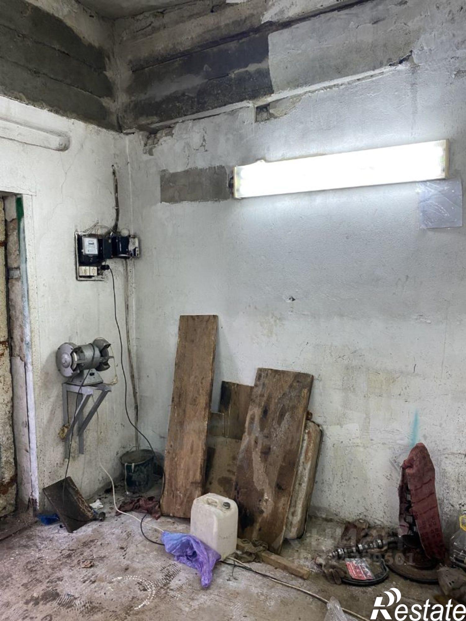 Купить гараж, место в паркинге за 800 008 рублей на ул Ленинградская, 32