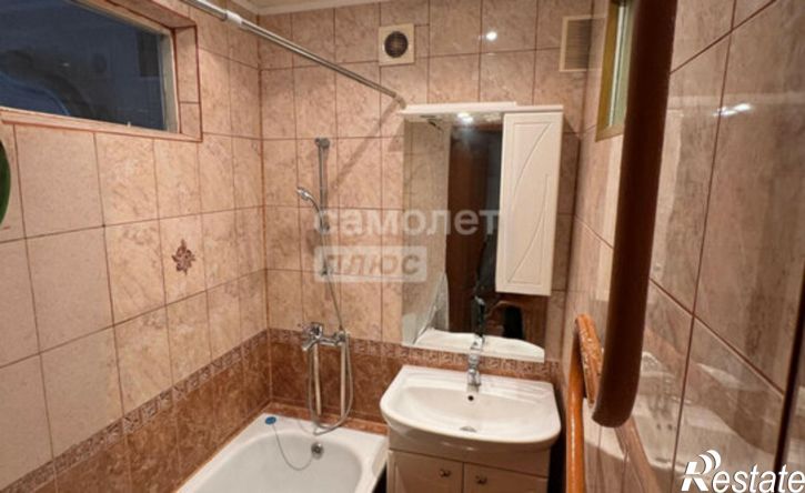 3-комн квартира улица 8 Марта, 59,  д. 59