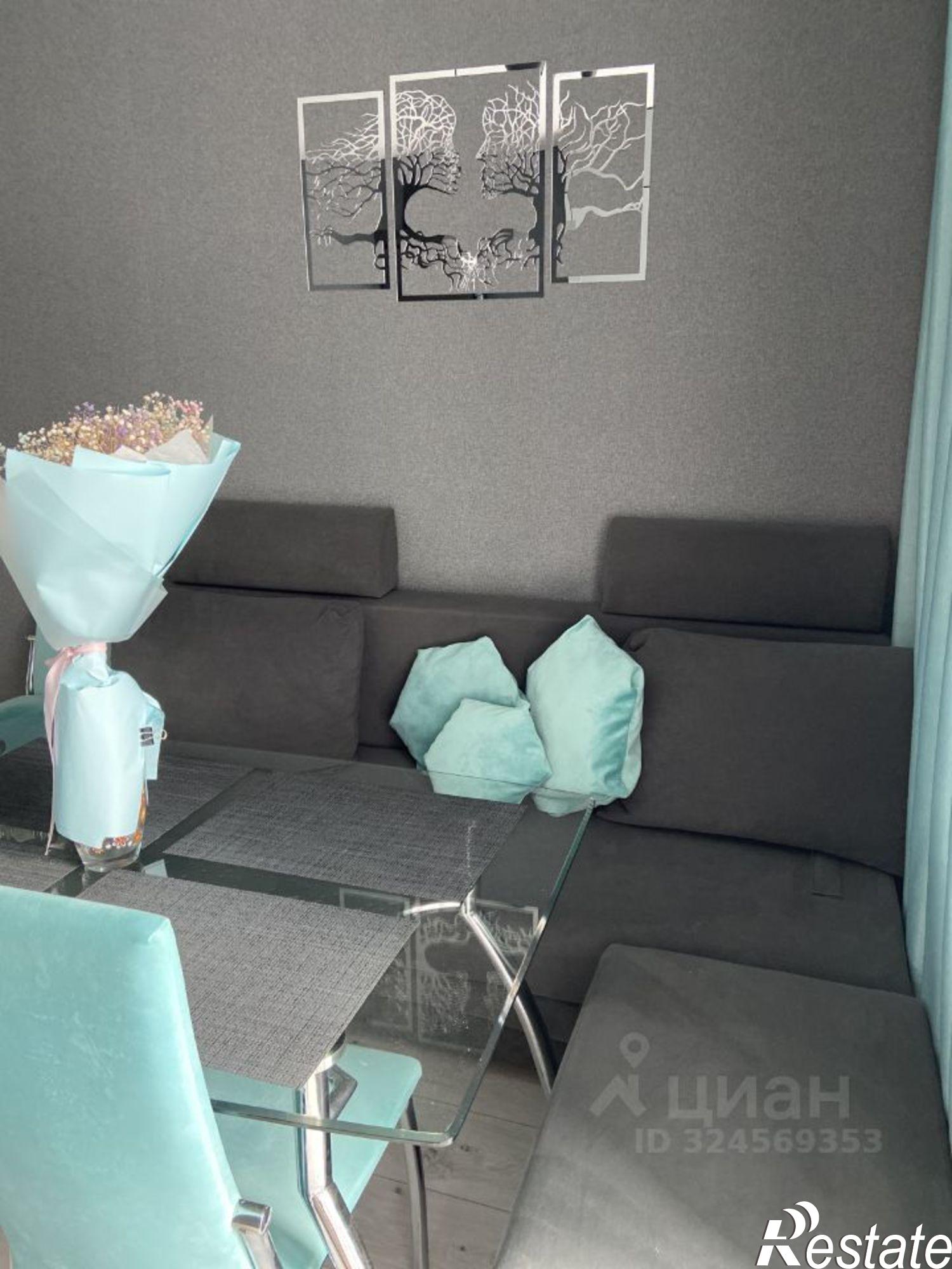 Сдать квартиру за 50 000 рублей на б-р Чавайна, 20