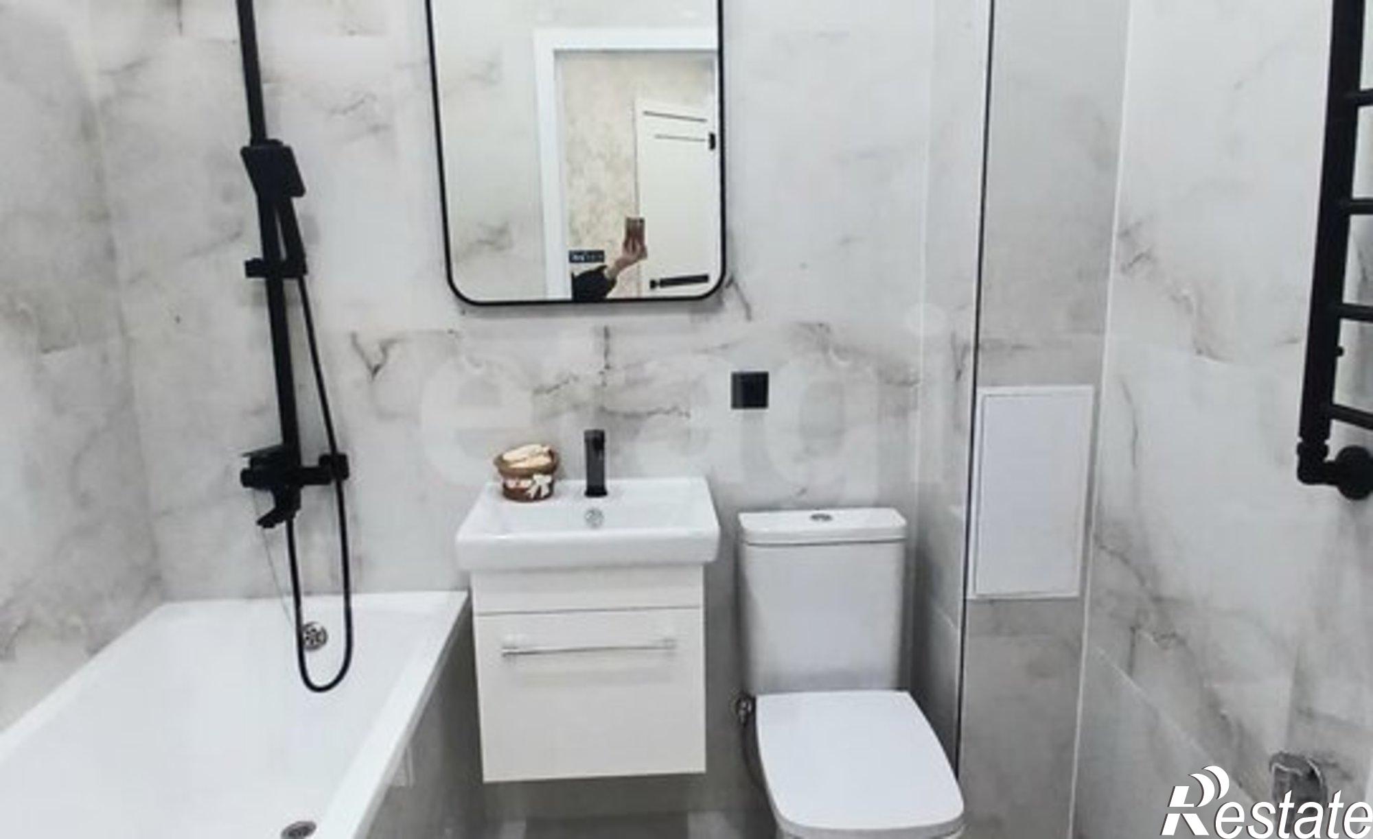 Купить квартиру за 8 505 000 рублей на Западная улица, 11