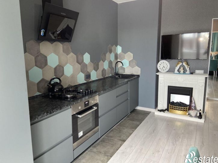 2-комн квартира б-р Чавайна, 20,  д. 20