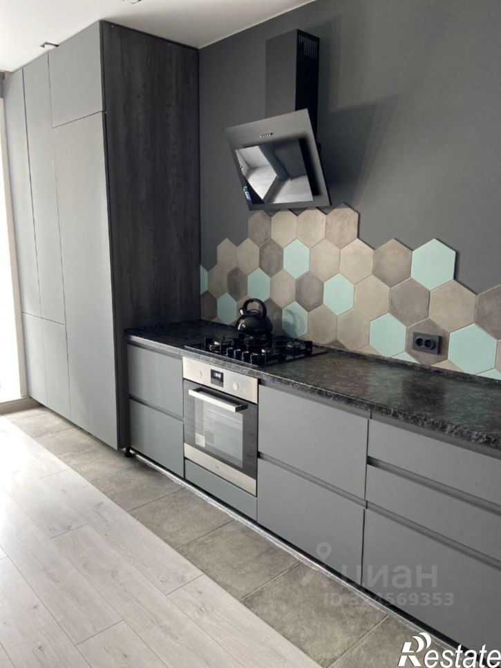 2-комн квартира б-р Чавайна, 20,  д. 20