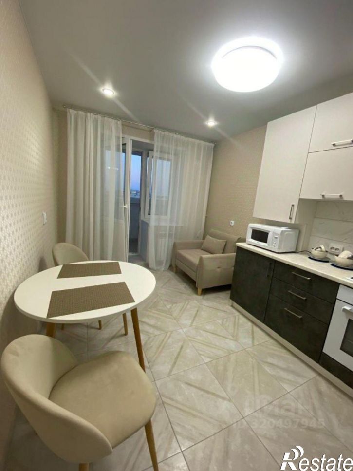 1-комн квартира улица Марка Евтюхина, 8,  д. 8