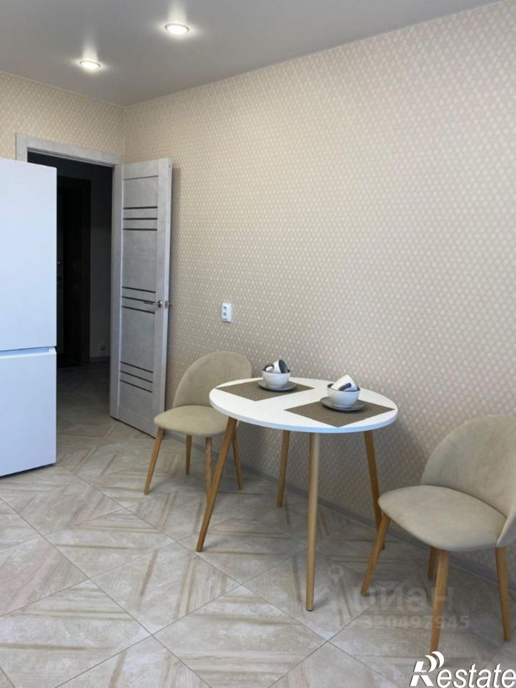 1-комн квартира улица Марка Евтюхина, 8,  д. 8