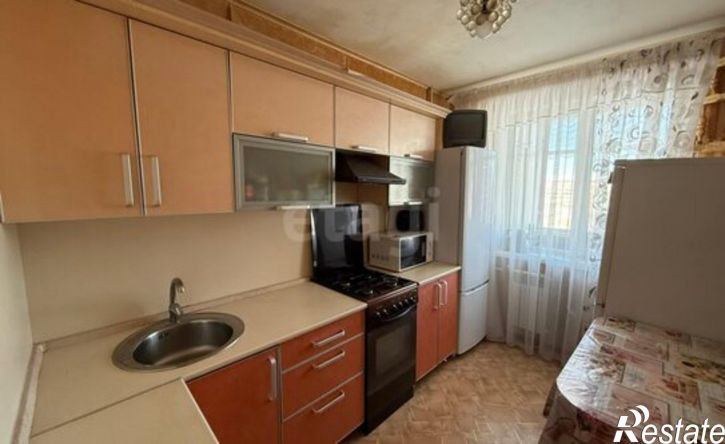 3-комн квартира улица Петрова, 12,  д. 12