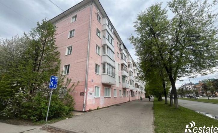 3-комн квартира б-р Победы, 12,  д. 12