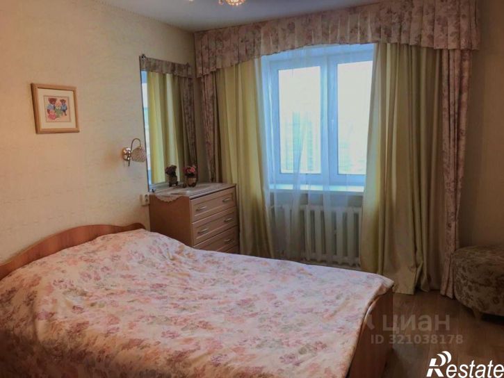 3-комн квартира улица Свердлова, 49А,  д. 49А