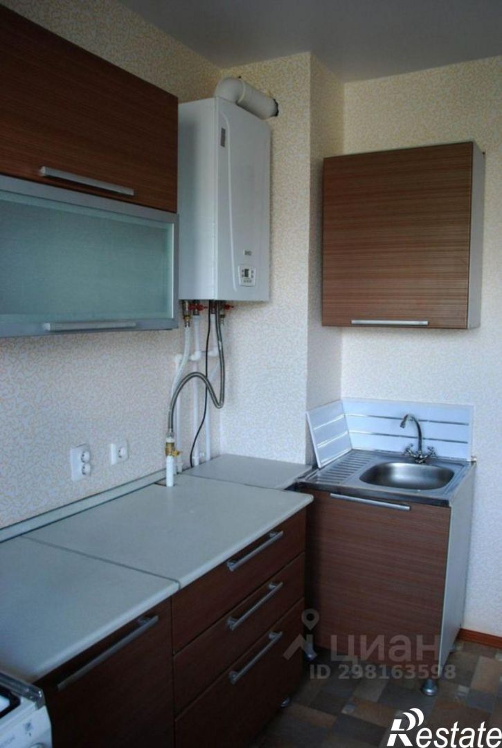 2-комн квартира ул 8 Марта, 47,  д. 47