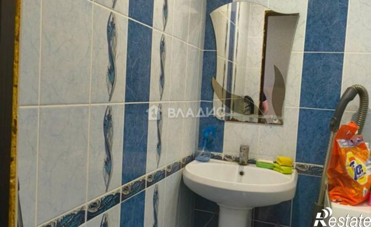 3-комн квартира улица Петрова, 17,  д. 17