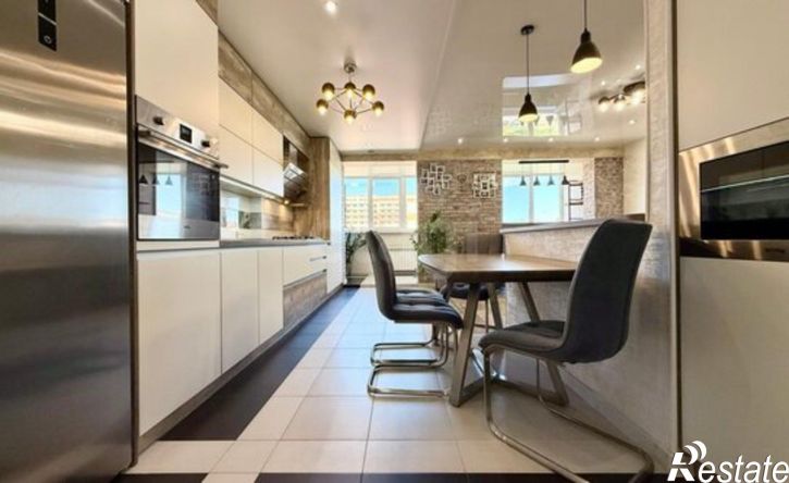 4-комн квартира ул Воинов-интернационалистов, 32,  д. 32