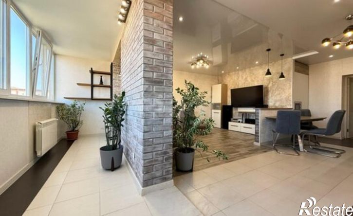 4-комн квартира ул Воинов-интернационалистов, 32,  д. 32