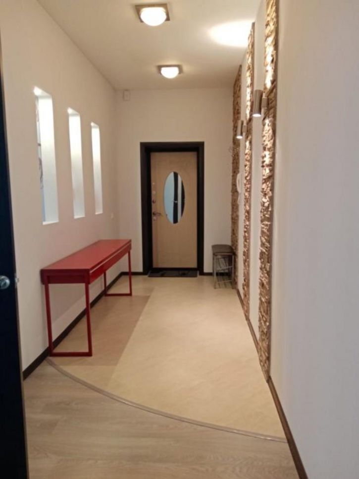 3-комн квартира Успенская, 32а