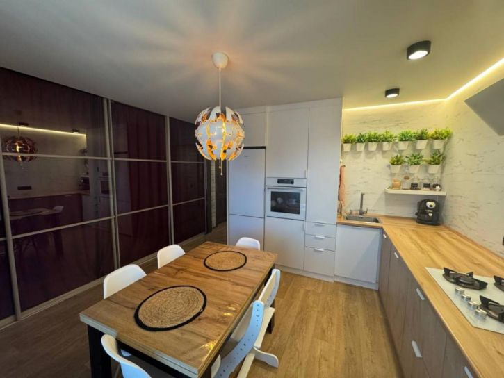 2-комн квартира Петрова, 31