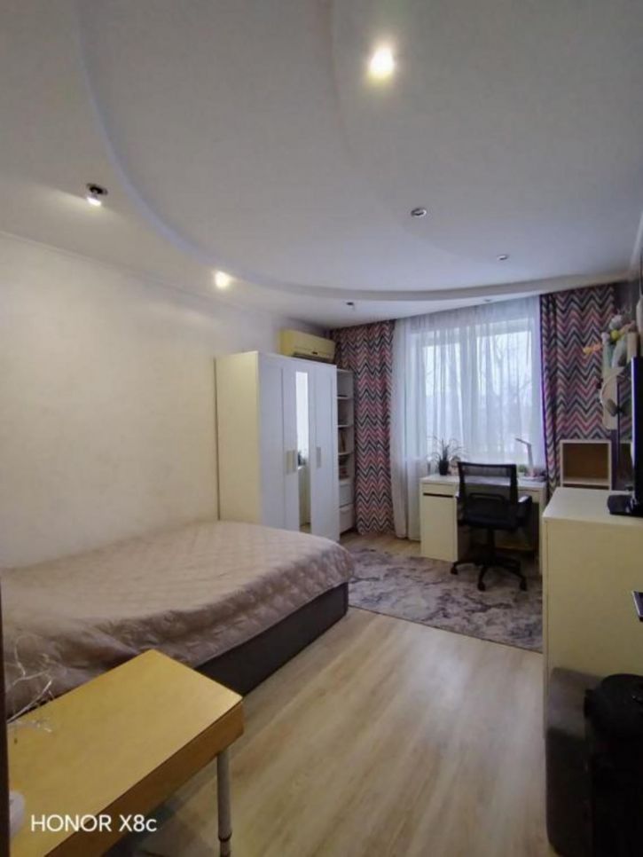 3-комн квартира Строителей, 36