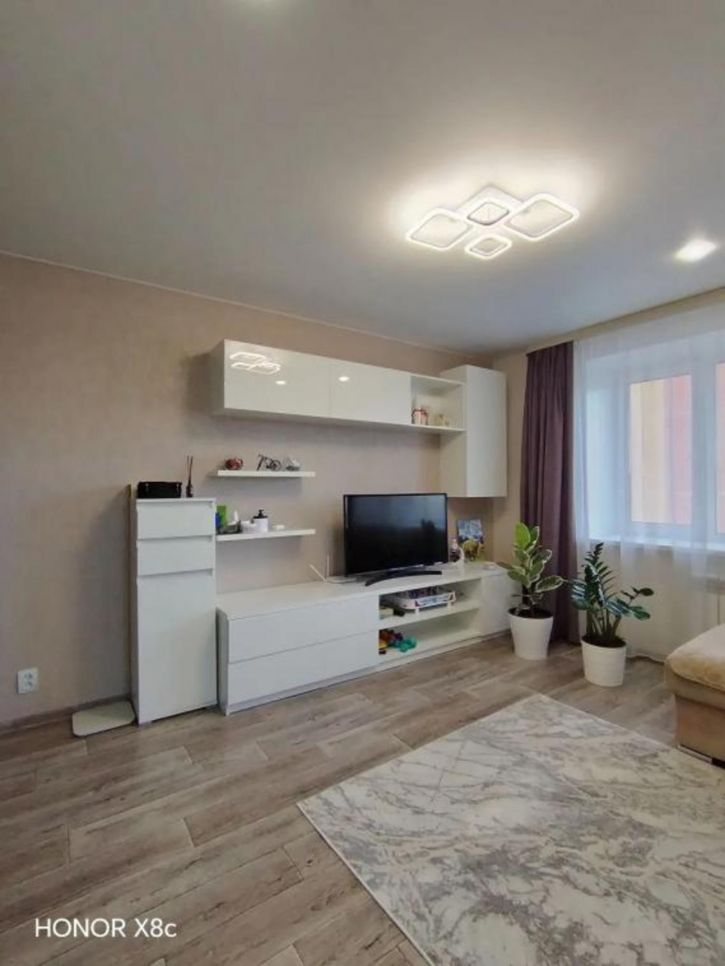 2-комн квартира Чкалова, 34