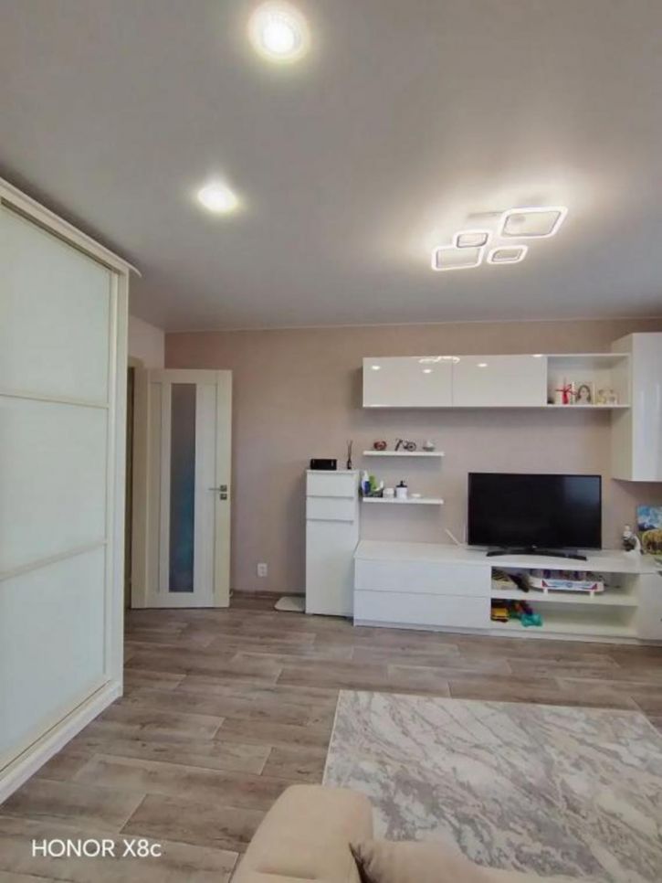 2-комн квартира Чкалова, 34