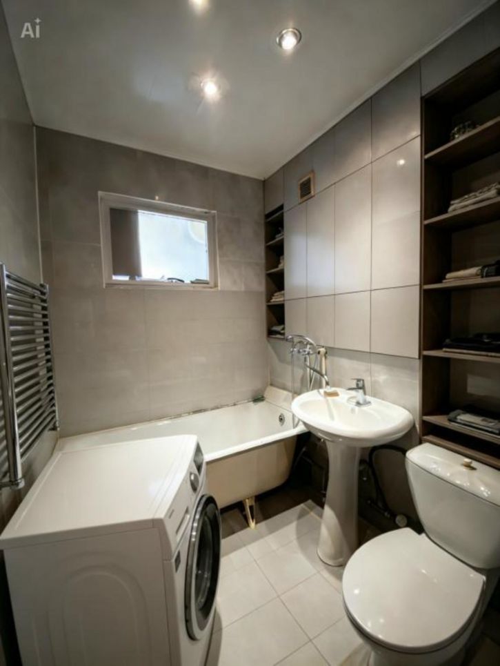 3-комн квартира Свердлова, 36