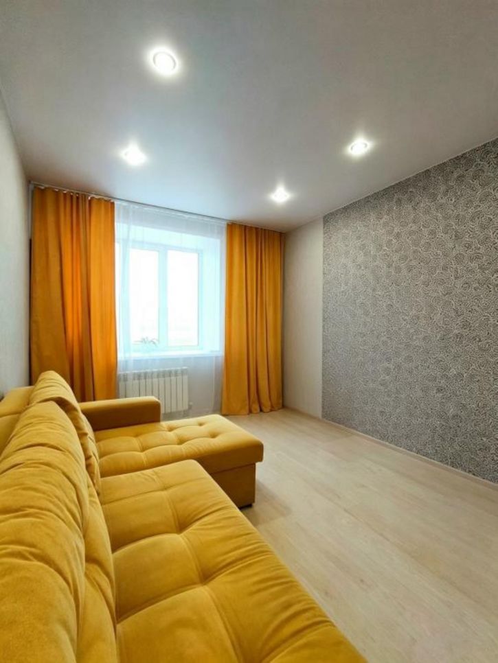 1-комн квартира Ураева б-р, 4