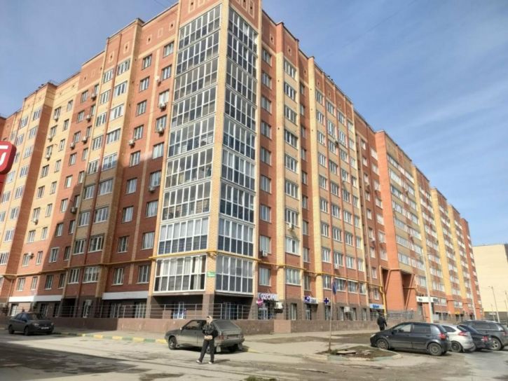 1-комн квартира Ураева б-р, 4