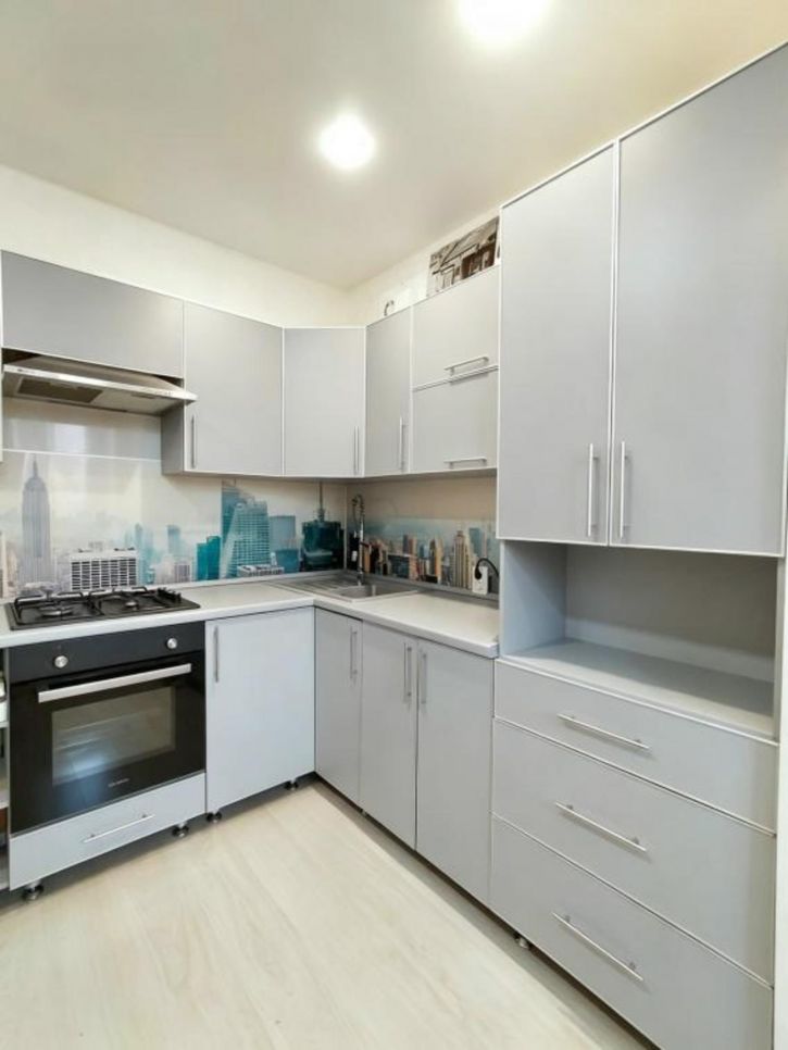 1-комн квартира Ураева б-р, 4