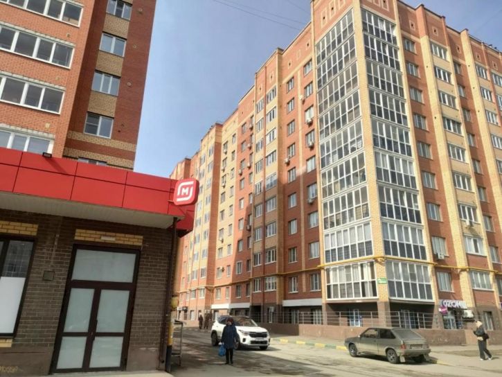 1-комн квартира Ураева б-р, 4