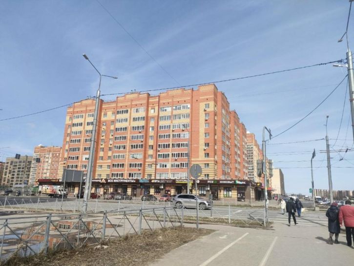 1-комн квартира Ураева б-р, 4