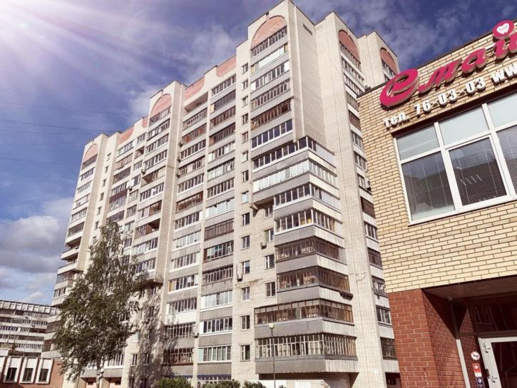 2-комн квартира Чавайна б-р, 13