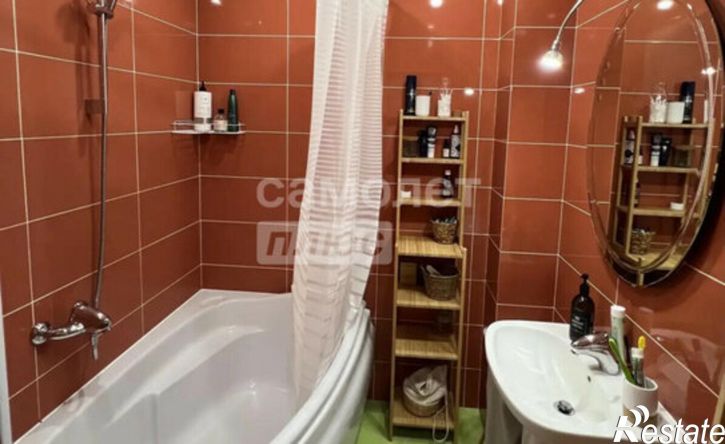 3-комн квартира улица Мира, 27Б,  д. 27Б