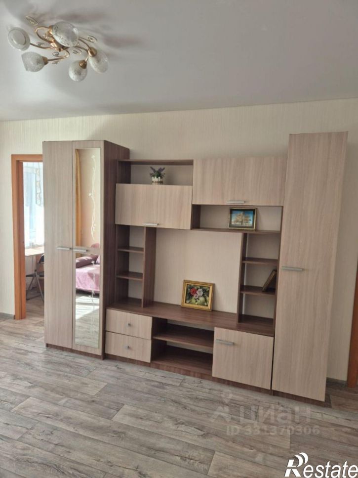 3-комн квартира ул Зарубина, 11,  д. 11