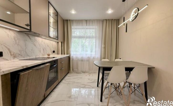 3-комн квартира б-р Чавайна, 19,  д. 19