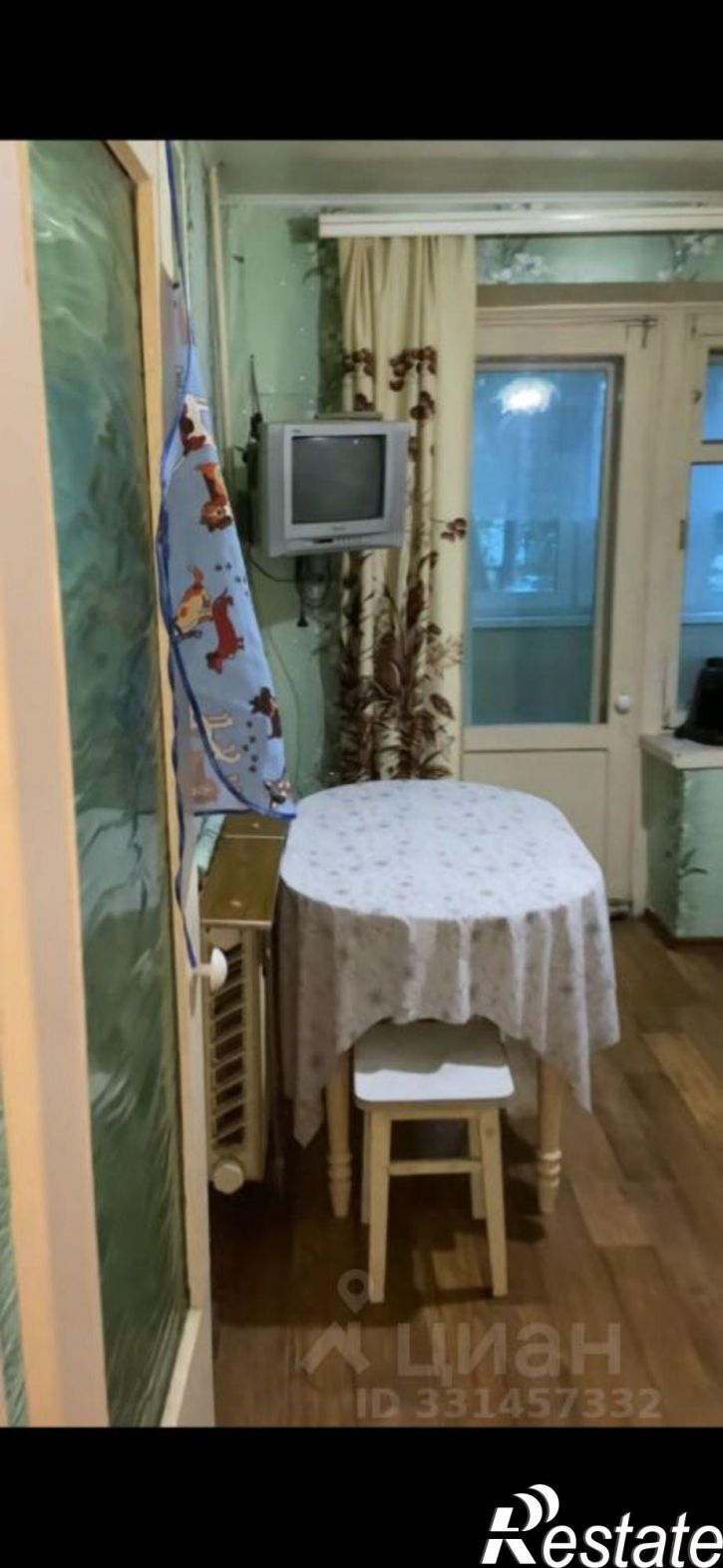 2-комн квартира улица Пархоменко, 14,  д. 14