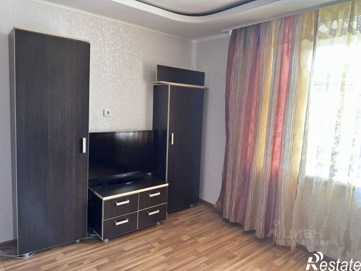 1-комн квартира улица Анникова, 8А,  д. 8А