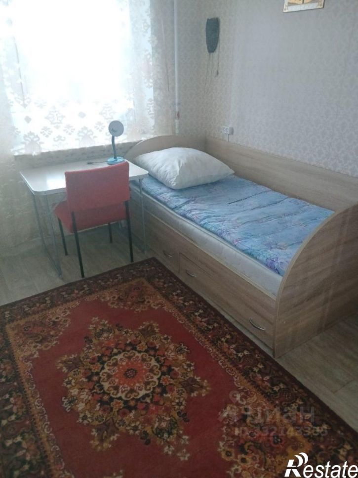 Комната ул Эшкинина, 3,  д. 3