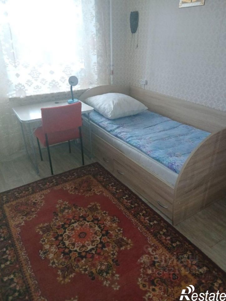 Комната ул Эшкинина, 3,  д. 3