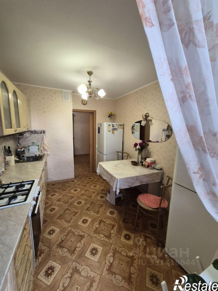 3-комн квартира ул Петрова, 11,  д. 11