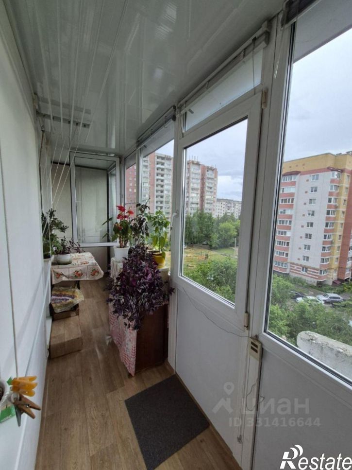 3-комн квартира ул Петрова, 11,  д. 11